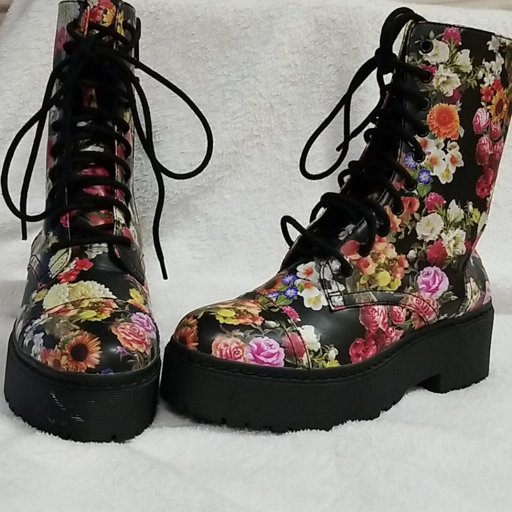 Flower boots